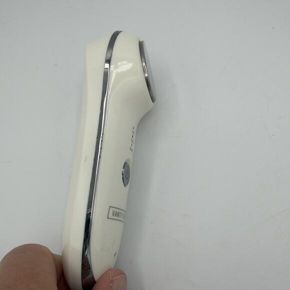 Vanity Planet Forever Young Hot & Cold Rejuvenating Facial Wand - Picture 3 of 4